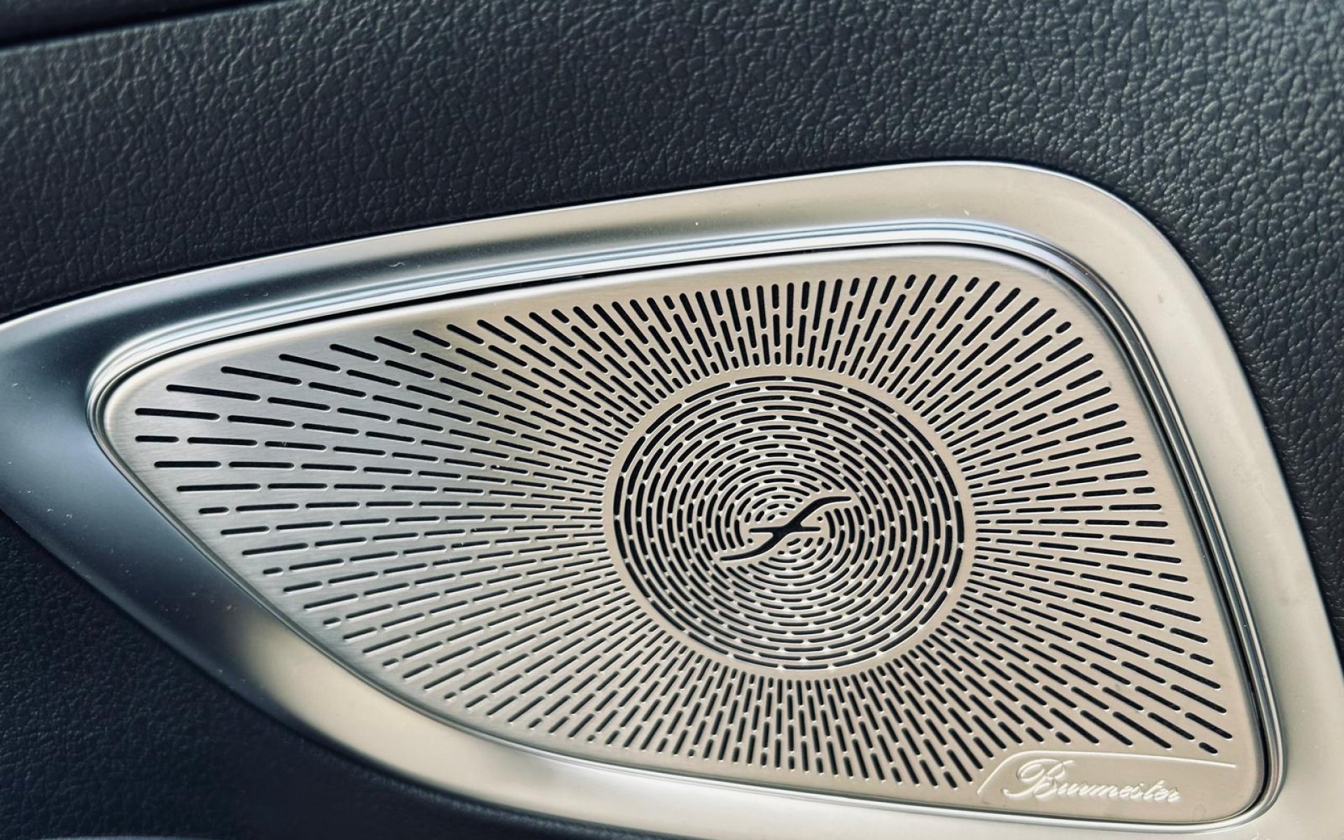 Mercedes - Benz C300e
